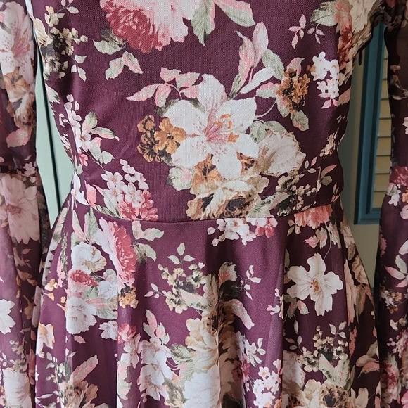 American Rag Floral Burgundy Dress - Picture 4 of 15